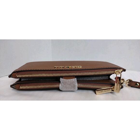 NEW MICHAEL KORS JET SET TRAVEL DOUBLE ZIP~PHONE HOLDER~ LEATHER WRISTLET $258 - Picture 5 of 8
